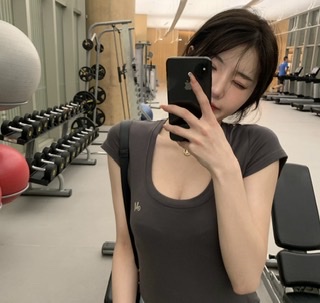 优质女孩颜值身材俱佳 第1张