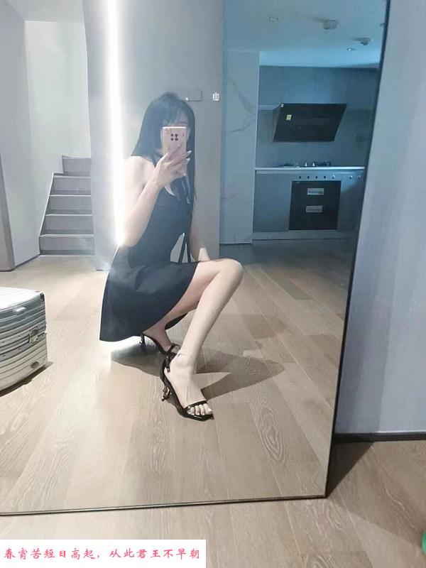 南山模特兼职酒儿 第1张