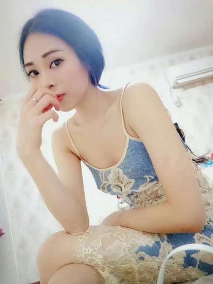 龙华艳艳 第1张