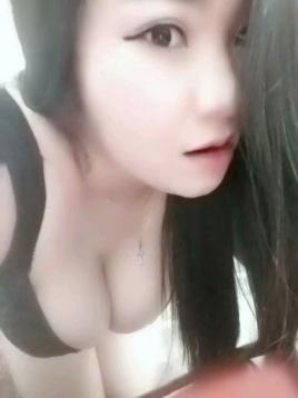 雨花亭大奶妹 第1张
