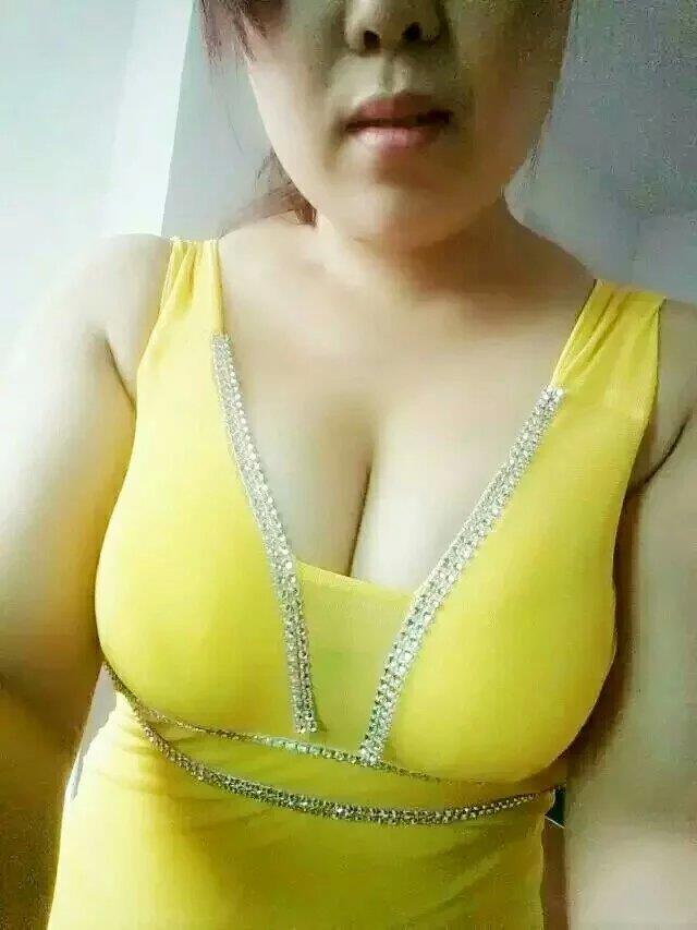 公明32岁少妇胸大服务好偏丰满型40E 第1张