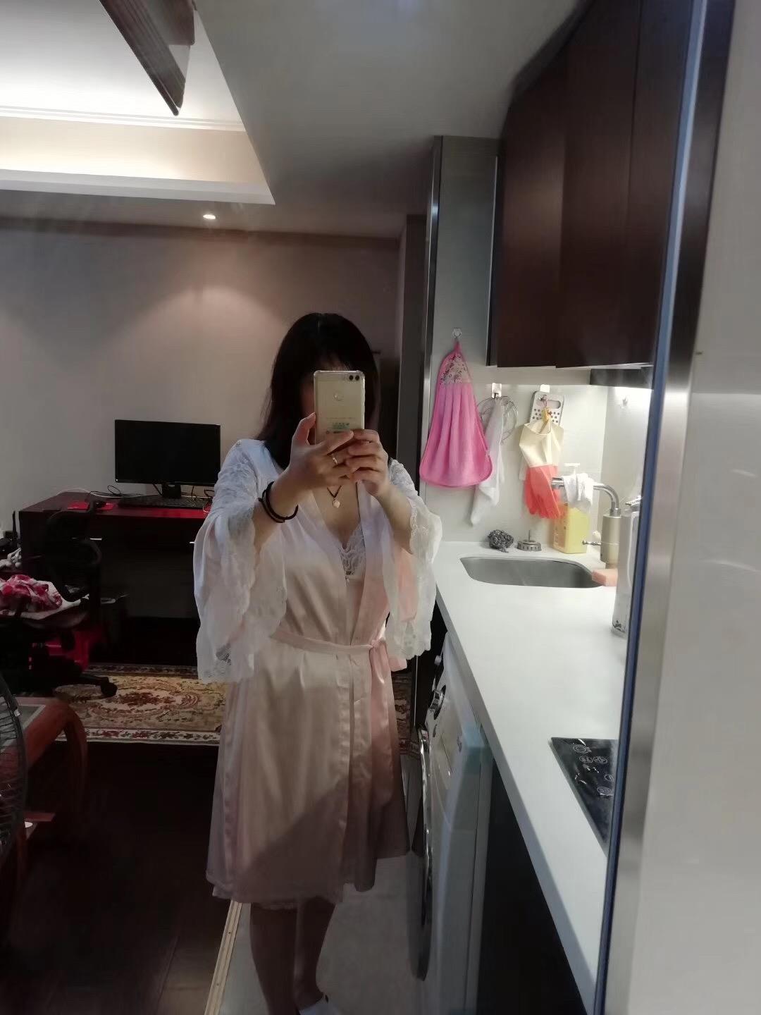 布吉小熟妇 第1张
