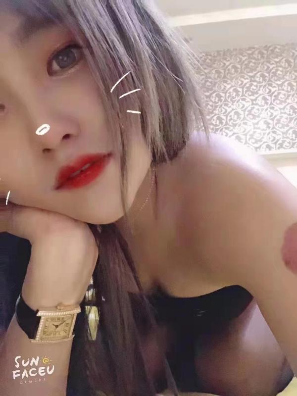 骚比小少妇 第1张