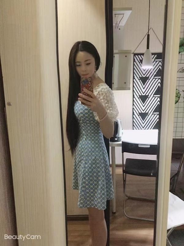 少妇很有良家的感觉 第2张