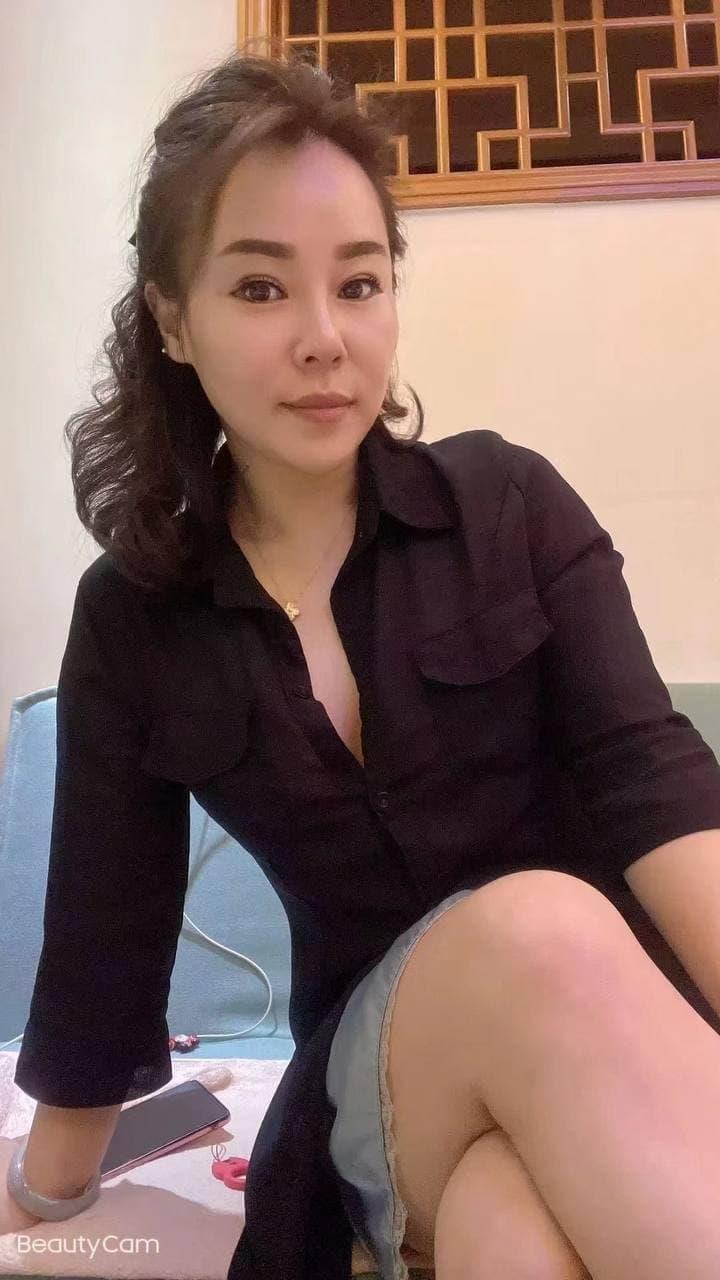 口活很棒，叫的骚，一晚上都不够啊 第2张