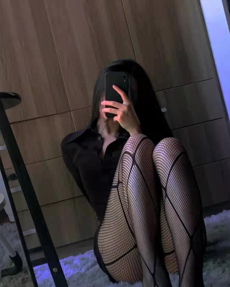 出差成都寻觅的漂亮妹子,服务不错 第2张