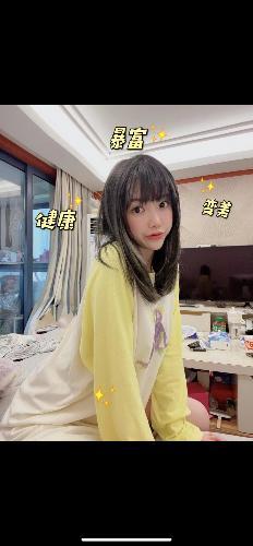 姑娘比较拜金，缺钱的时候啥都能干 第2张
