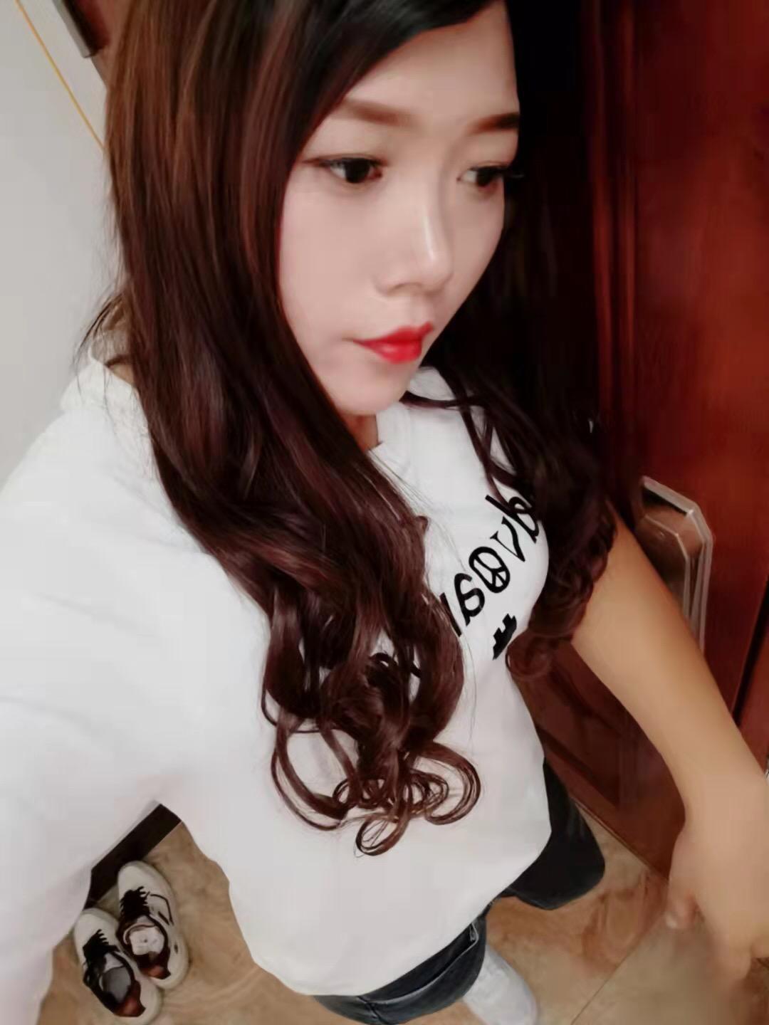 少妇朱朱，300一次，水量惊人 第1张