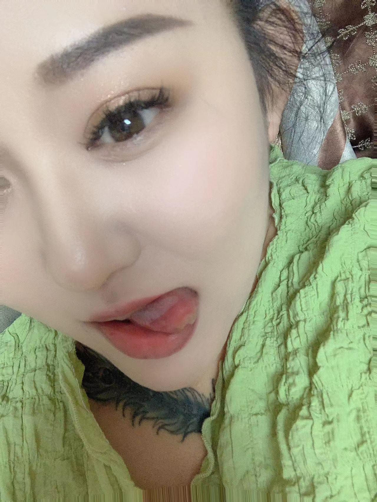 平乐园年轻东北妹子，大胸大屁股，可轻微SM，可3通 第4张