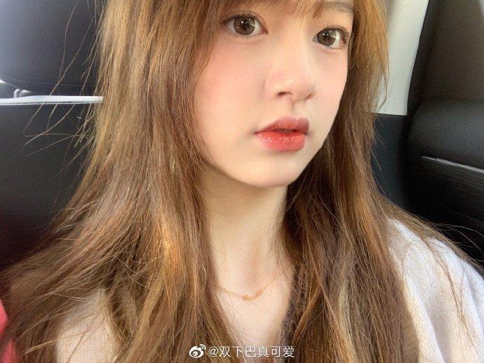 金牛凯德广场附近卖化妆品的兼职嫩妹小乖乖 第3张